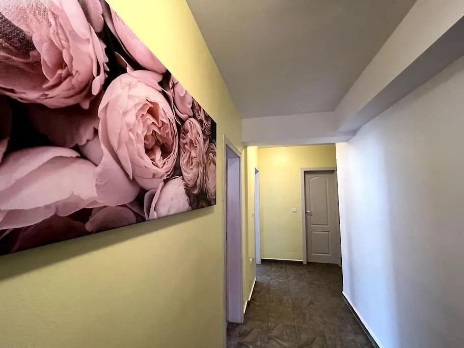 Lovely 2-Bedroom Rental Unit In Sofia