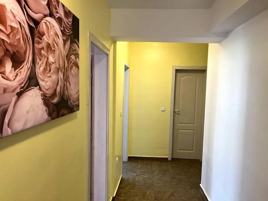 Lovely 2-Bedroom Rental Unit In Sofia 0*,