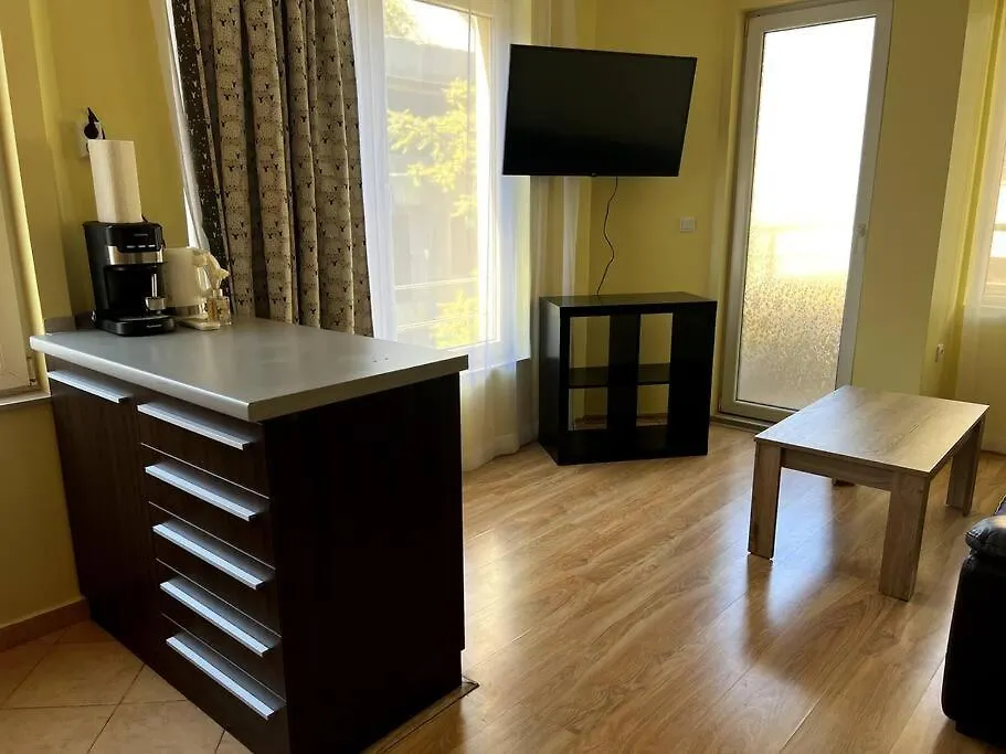 Lovely 2-Bedroom Rental Unit In Sofia 0*,