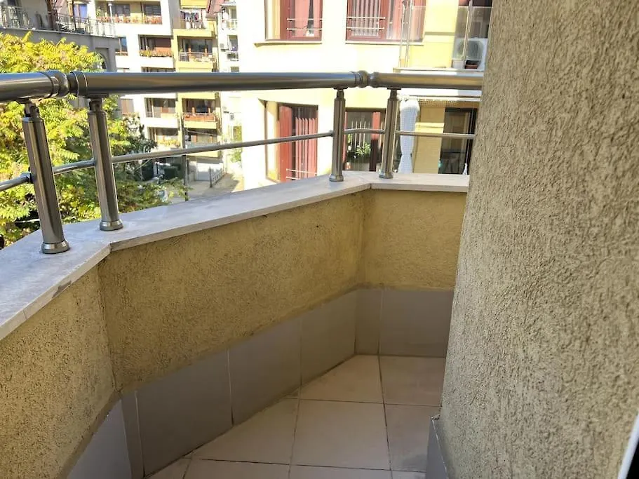 Lovely 2-Bedroom Rental Unit In صوفيا شقة