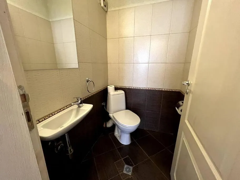 Lovely 2-Bedroom Rental Unit In صوفيا 0*,  بلغاريا